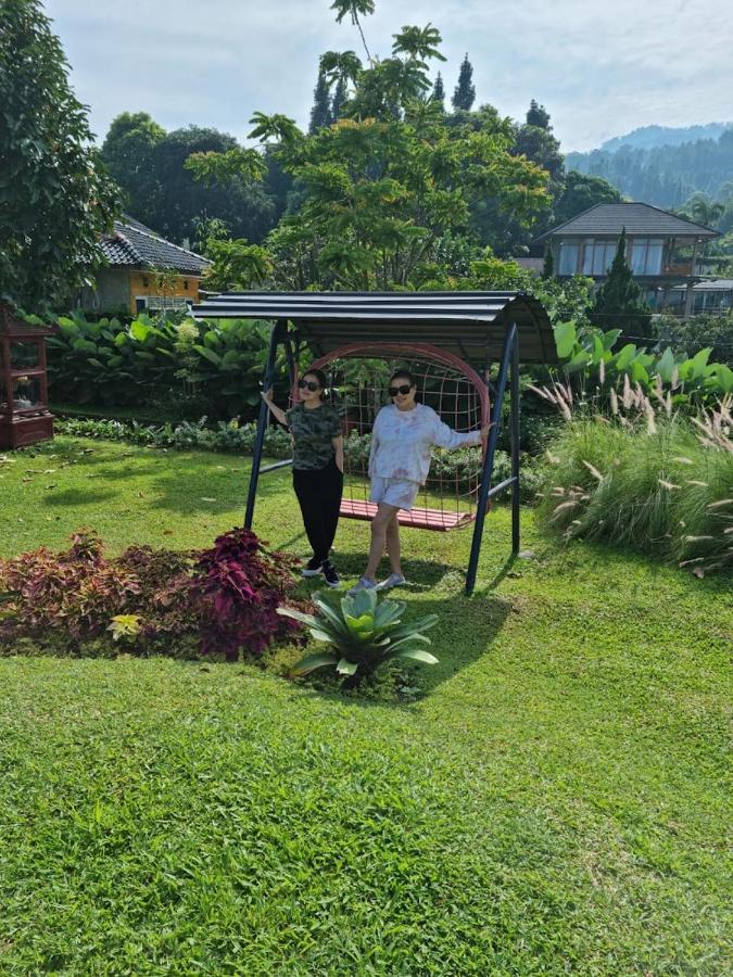 Villa Chacha At Macarena, Megamendung Dış mekan fotoğraf