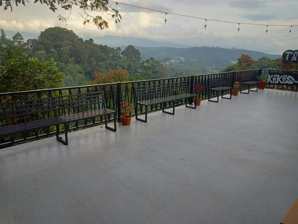 Villa Chacha At Macarena, Megamendung Dış mekan fotoğraf